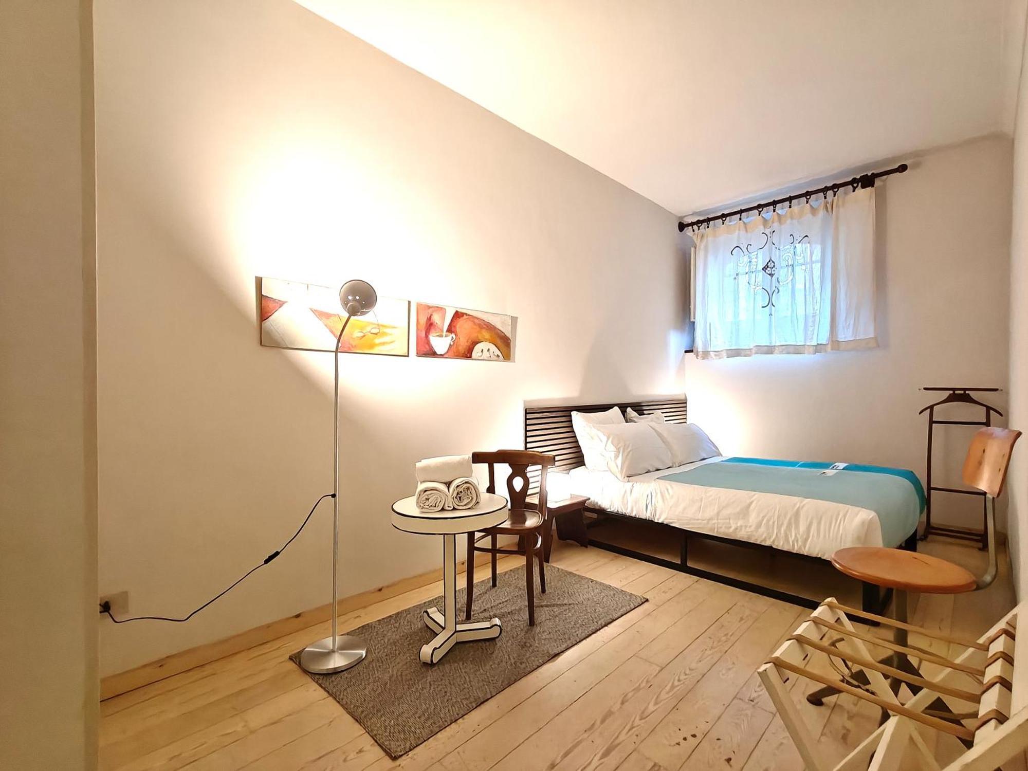 Mazzini Charming Getaway With Courtyard Apartamento