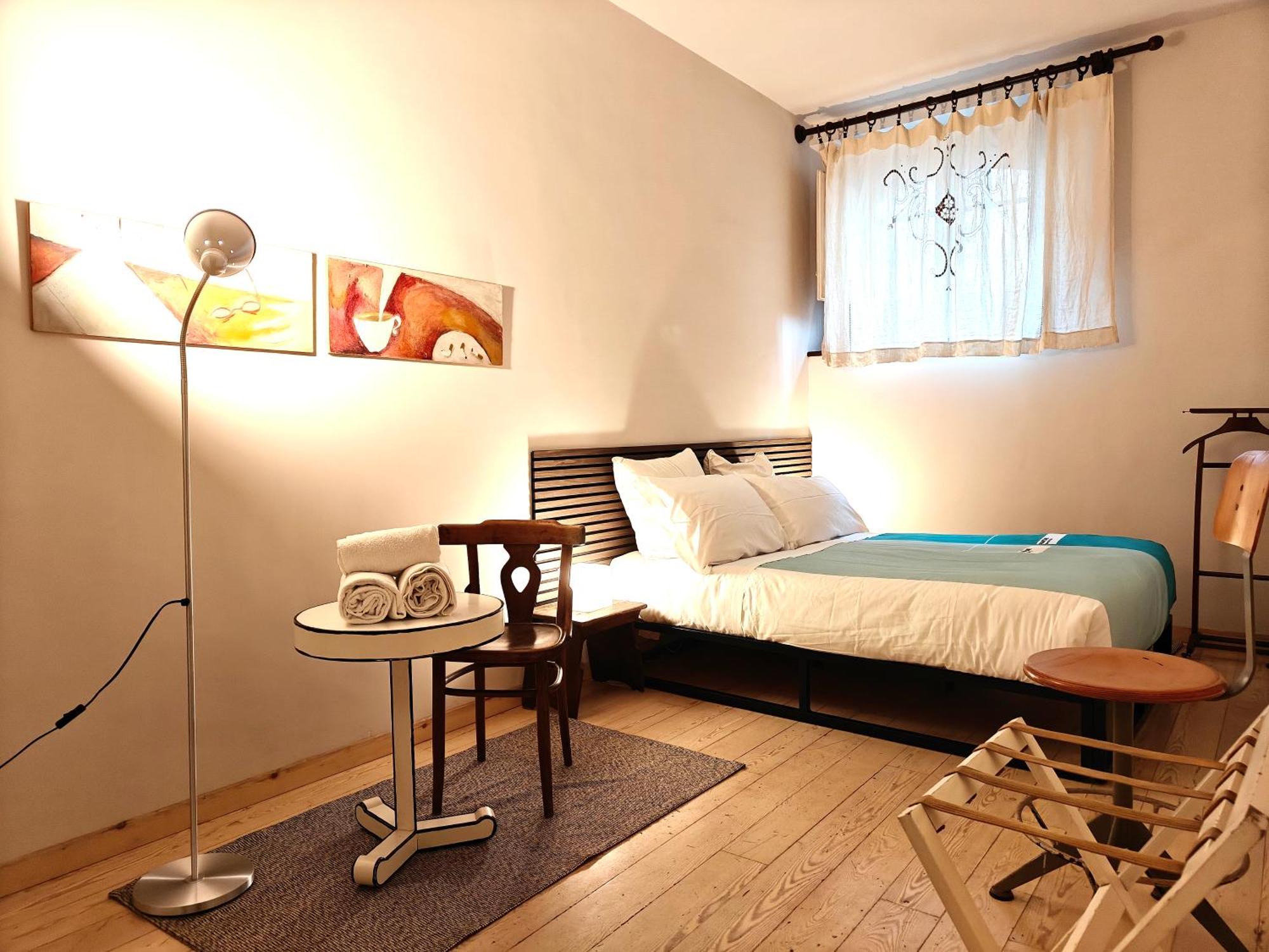 Mazzini Charming Getaway With Courtyard Apartamento *