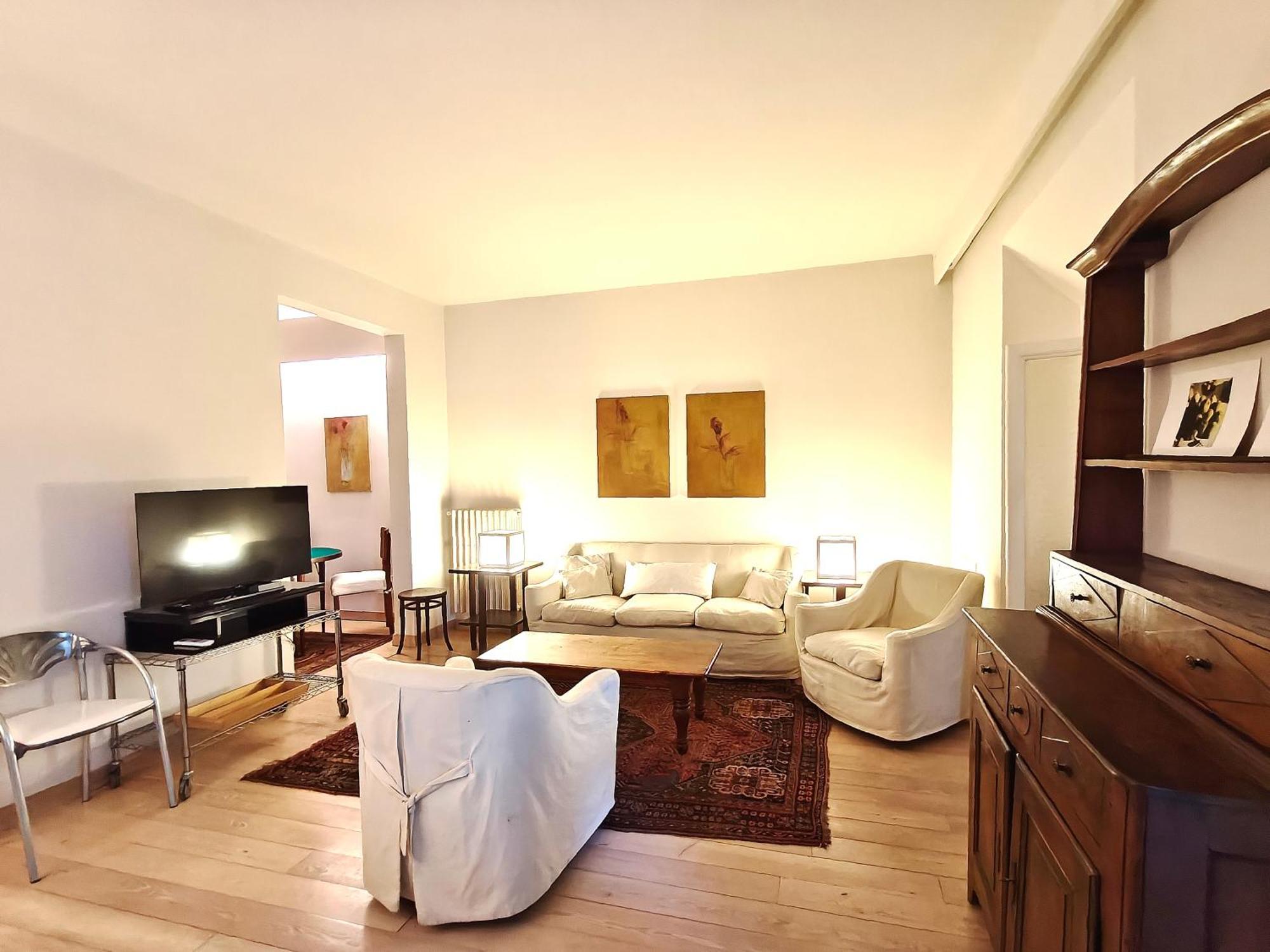 Apartamento Mazzini Charming Getaway With Courtyard *