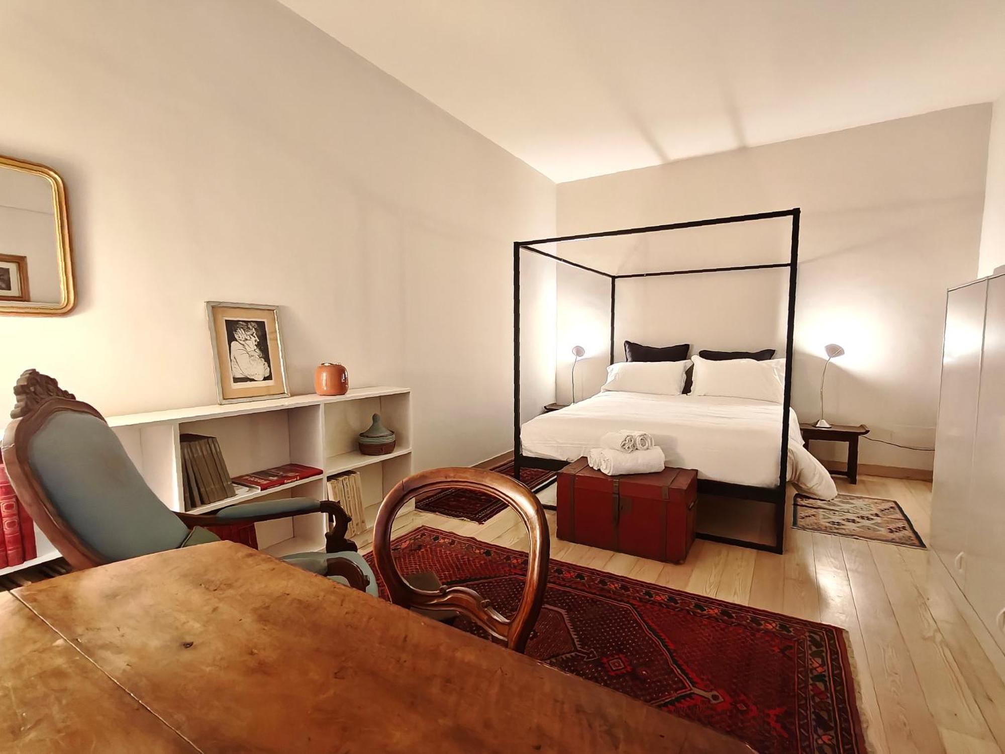 Mazzini Charming Getaway With Courtyard * Florencia