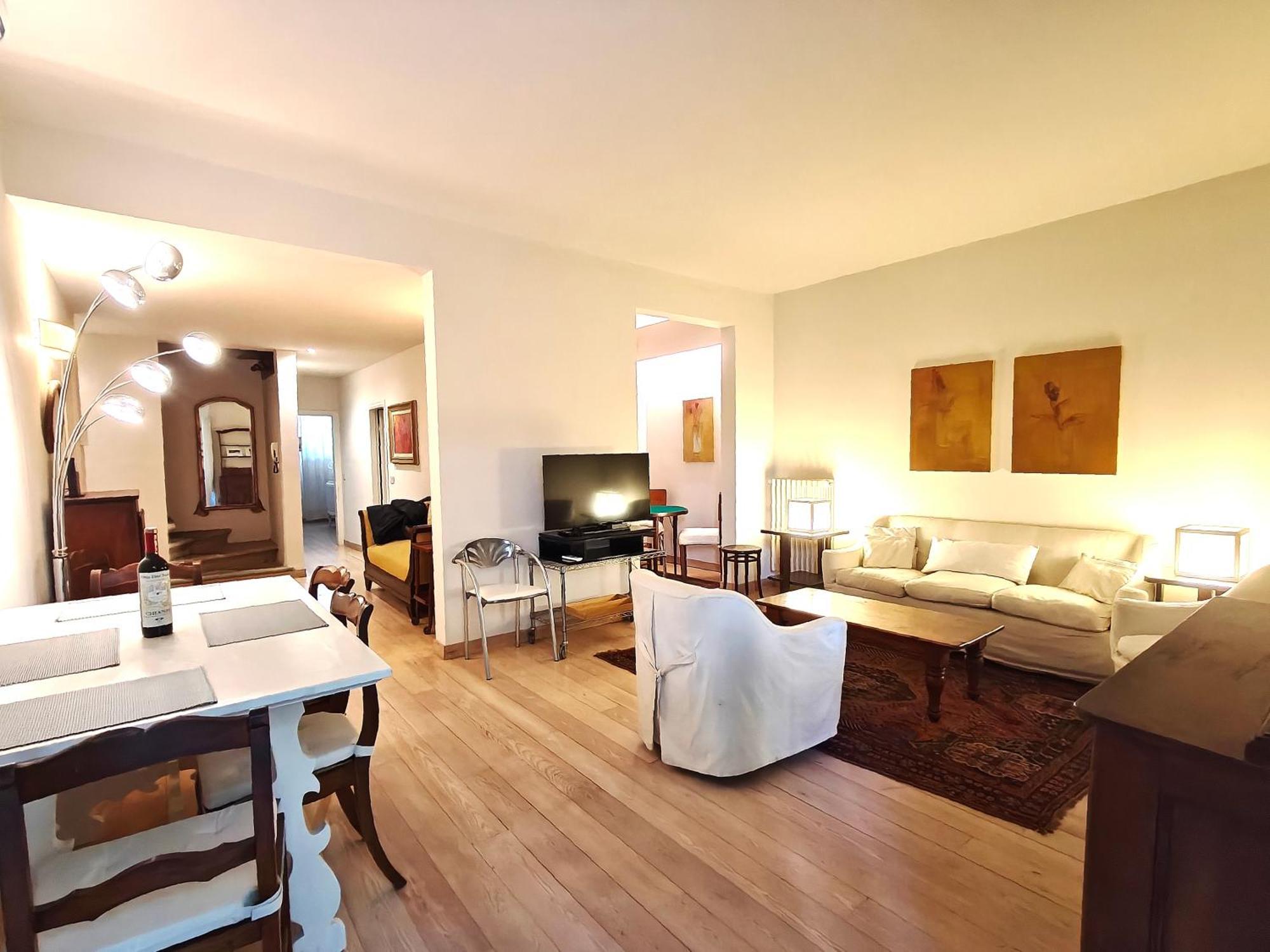 Mazzini Charming Getaway With Courtyard * Florencia
